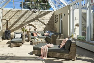 Essence kerti bútor - erkély / terasz ötlet