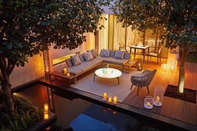 Rack kerti bútor kárpittal - erkély / terasz ötlet, modern stílusban