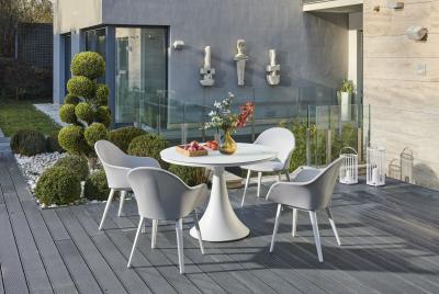 Kerek étkezőasztal székekkel a teraszon - erkély / terasz ötlet, modern stílusban