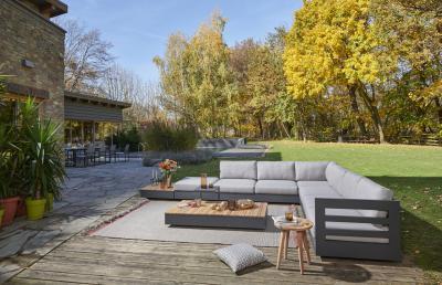 Kültéri kanapé - erkély / terasz ötlet, modern stílusban