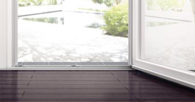 Nyíló teraszajtó - nappali ötlet, modern stílusban