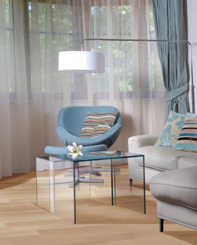 Bükk készparketta a padlón - nappali ötlet, modern stílusban