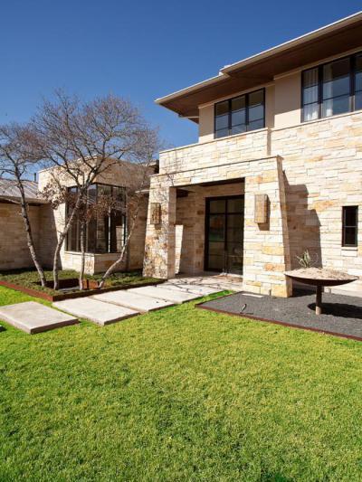 Trapéz bejárat - homlokzat ötlet, modern stílusban