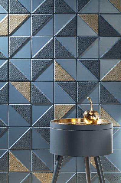 Kék arany csempe - fürdő / WC ötlet, modern stílusban