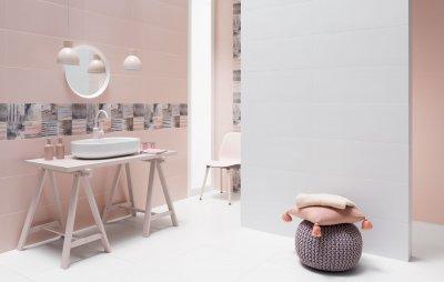 Rózsaszínű csempe - fürdő / WC ötlet, modern stílusban