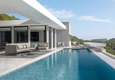 Medence a teraszon - medence / jakuzzi ötlet, modern stílusban