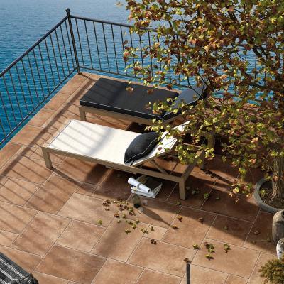 Natúr színű teraszburkolat - erkély / terasz ötlet