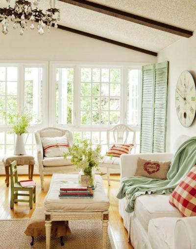 Provance-os kényelem - nappali ötlet, klasszikus stílusban