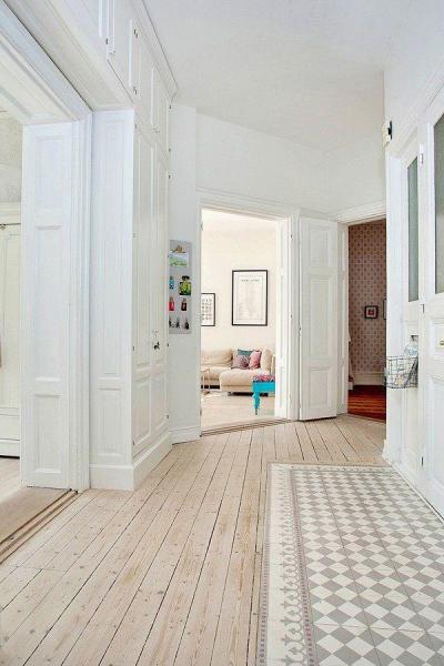 Meleg burkolat - parketta11 - előszoba ötlet