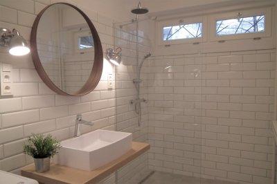 Fürdőszoba - fürdő / WC ötlet, modern stílusban