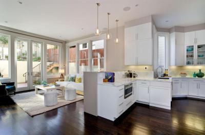 Tágas konyha - konyha / étkező ötlet