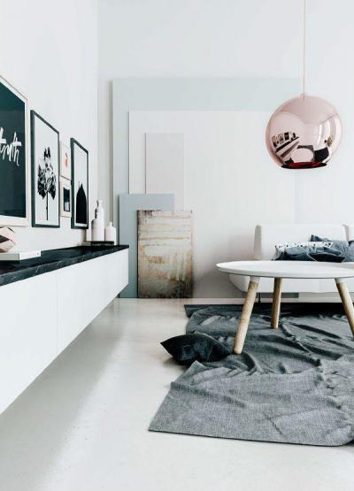 Rózsaszín lámpa  - nappali ötlet, modern stílusban