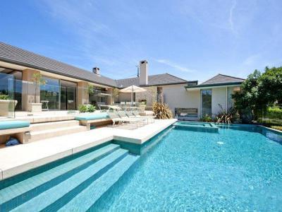 Medencék a ház körül 21 - medence / jakuzzi ötlet, modern stílusban