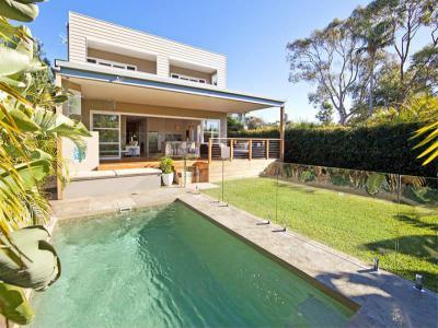 Medencék a ház körül 48 - medence / jakuzzi ötlet, modern stílusban