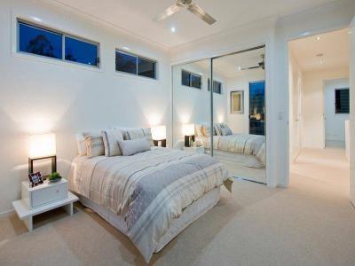 Tükrös beépítettszekrény - háló ötlet, modern stílusban