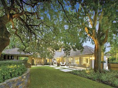 Kert,udvar - kert / udvar ötlet, modern stílusban