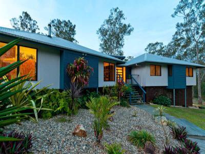 Kert,udvar - kert / udvar ötlet, modern stílusban