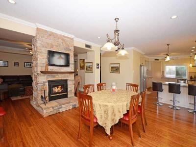 Kandallós házak36 - konyha / étkező ötlet, modern stílusban