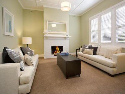 Kandallós házak75 - nappali ötlet, modern stílusban