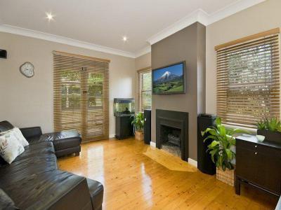 Kandallós házak79 - nappali ötlet, modern stílusban