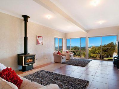 Kandallós házak58 - nappali ötlet, modern stílusban