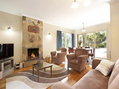 Kandallós házak63 - nappali ötlet, modern stílusban