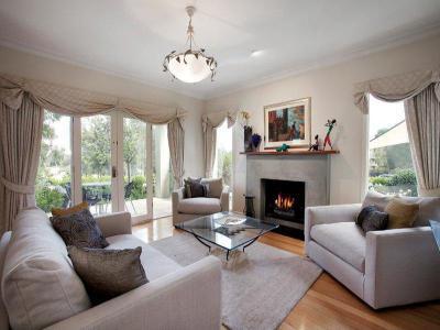 Kandallós házak65 - nappali ötlet, modern stílusban