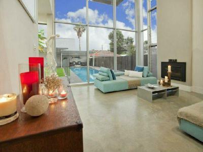 Kandallós házak78 - nappali ötlet, modern stílusban