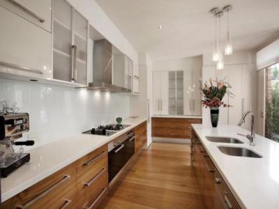 Konyha nagycsaládnak - konyha / étkező ötlet, modern stílusban