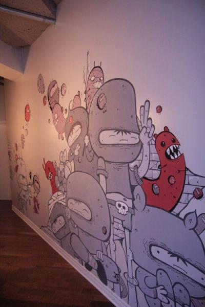 Lények a falon - nappali ötlet, modern stílusban