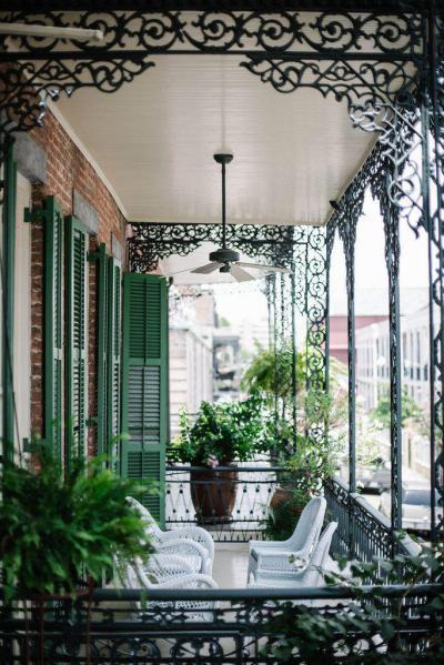New Orleans-i erkély - erkély / terasz ötlet, klasszikus stílusban