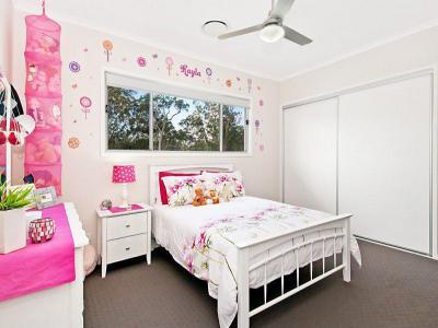 Pink és fehér - gyerekszoba ötlet, modern stílusban