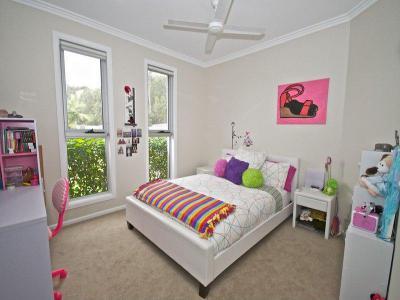 Páros ablakok - gyerekszoba ötlet, modern stílusban