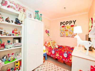 Poppy szobája - gyerekszoba ötlet, modern stílusban