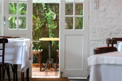 Kilátás a teraszra - belső továbbiak ötlet, rusztikus stílusban