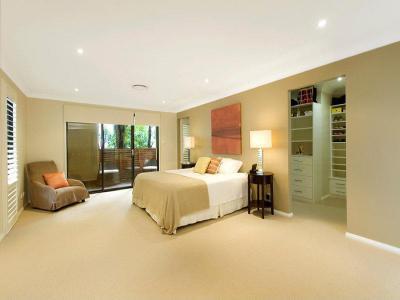 Elválasztva - háló ötlet, modern stílusban