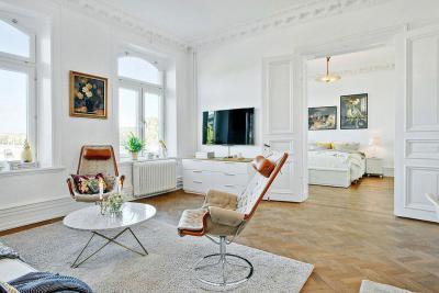 Modern berendezés polgári környezetben - nappali ötlet, modern stílusban