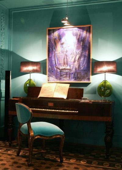 Zongorista szobája - nappali ötlet, klasszikus stílusban
