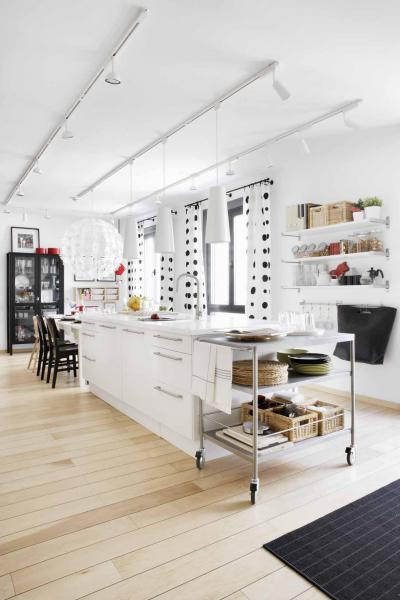 Pöttyös függönyös konyha - konyha / étkező ötlet, modern stílusban