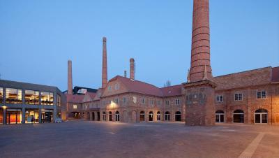 Zsolnay Kulturális Negyed, Pécs - kert / udvar ötlet, klasszikus stílusban