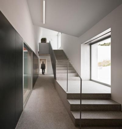 Főzőiskola az egykori vágóhídon - bejárat ötlet, modern stílusban