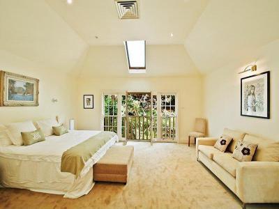 Világosbarna klasszikus - háló ötlet, modern stílusban