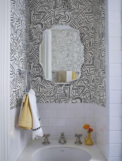 Absztrakt mintás falú fürdő - fürdő / WC ötlet, modern stílusban