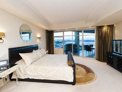 Szőnyeg a szőnyegen - háló ötlet, modern stílusban