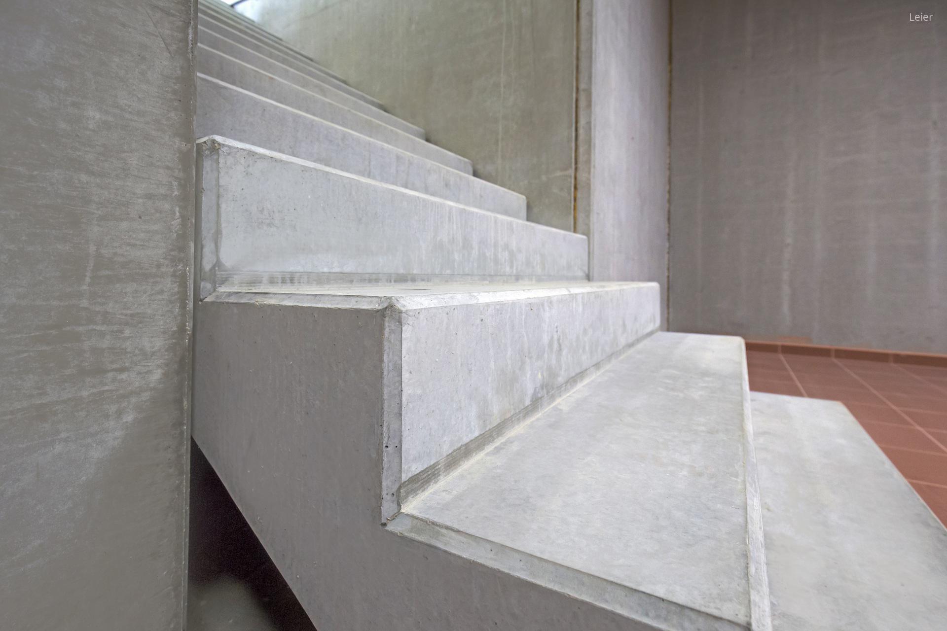 Előregyártott lépcső - előszoba ötlet, modern stílusban