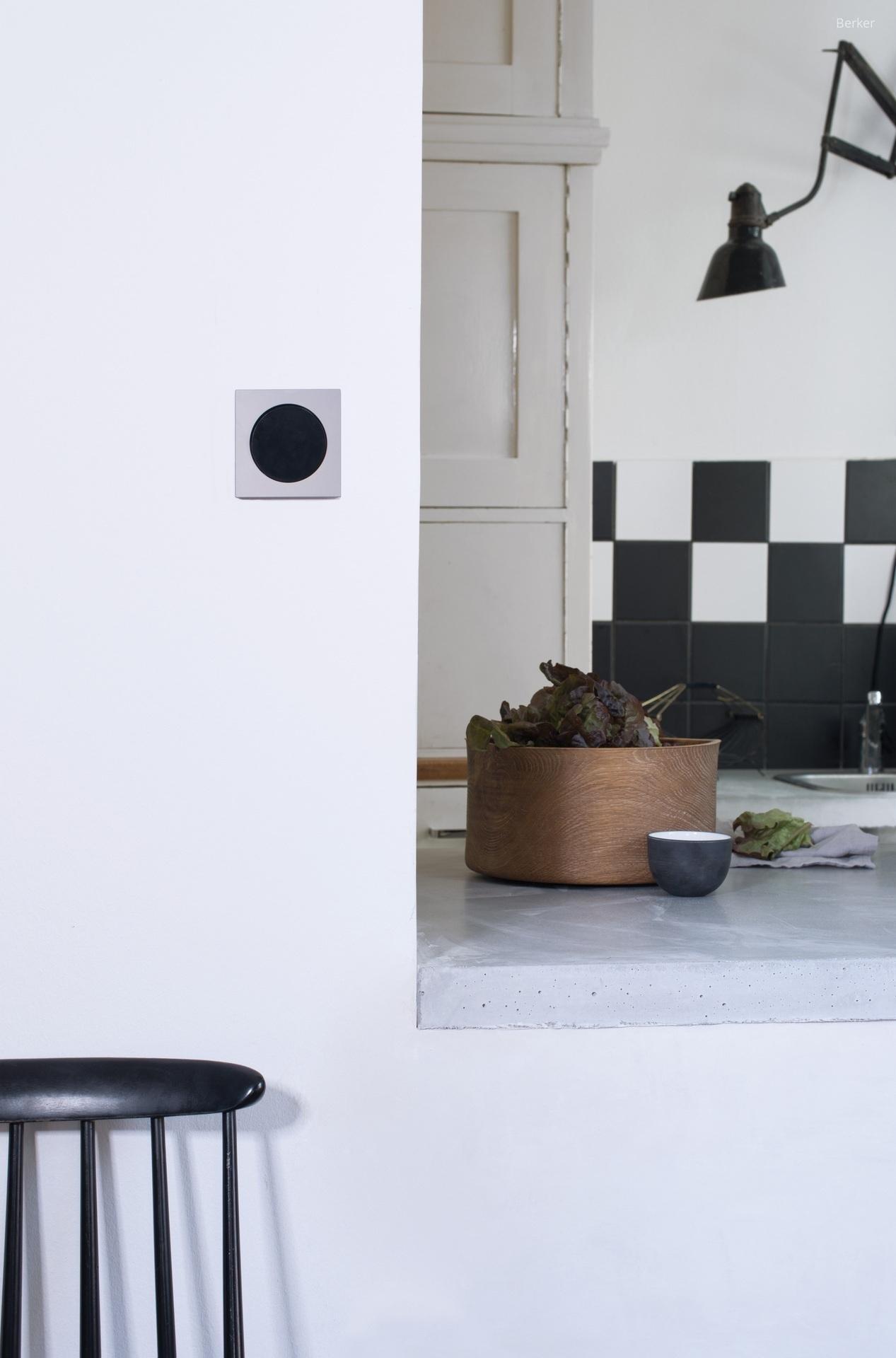 Fekete-szürke kapcsoló - konyha / étkező ötlet, modern stílusban