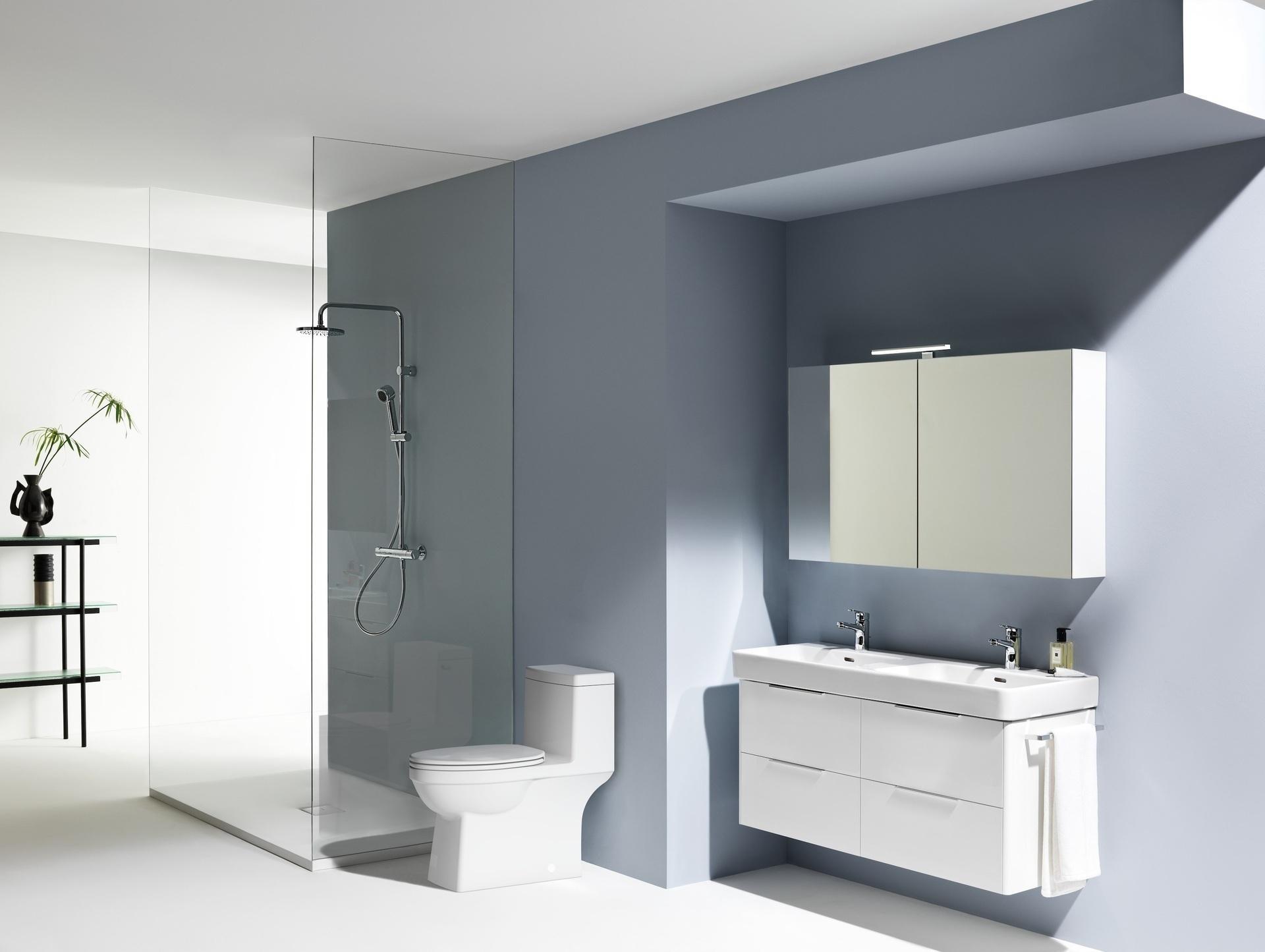 Kényelmes mosdó és wc - fürdő / WC ötlet, modern stílusban