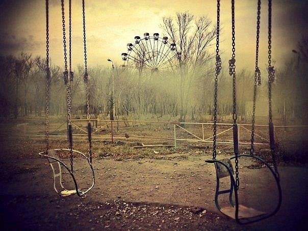 Csend, üresség, kóbor szél - bezárt vidámparkok  intro_7