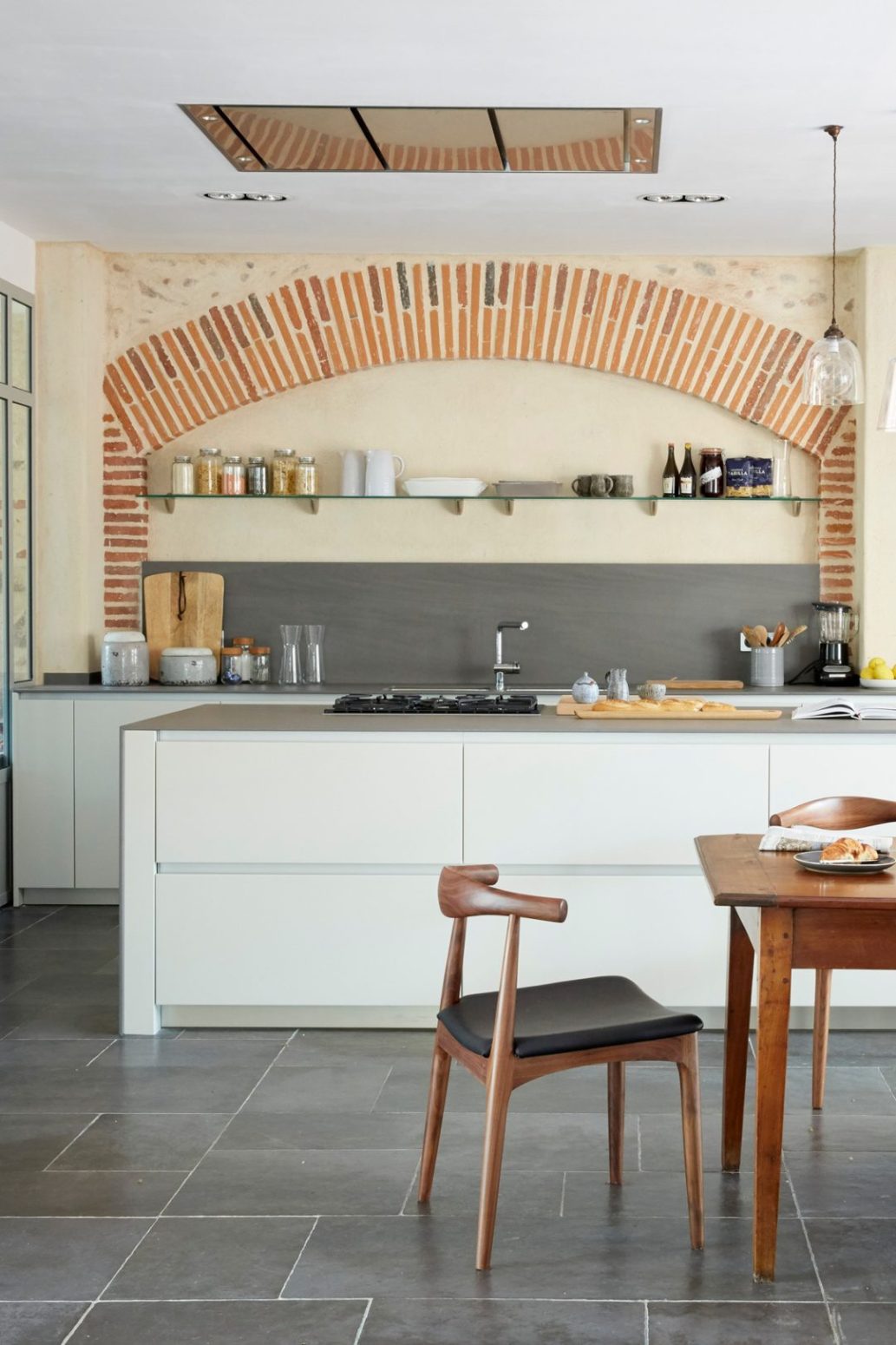 Design british dans un mas méditerranéen Design british dans un mas méditerranéen