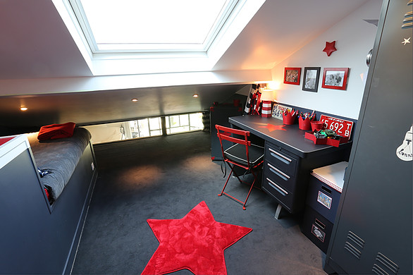 Egykori garázsból loft lakás Egykori garázsból loft lakás full_12